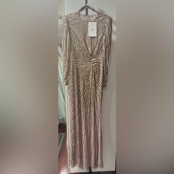 Embellished puff sleeve side knot gown - Picture 5 of 8